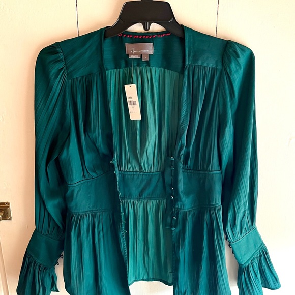 Anthropologie flare sleeve button up blouse - Picture 2 of 7